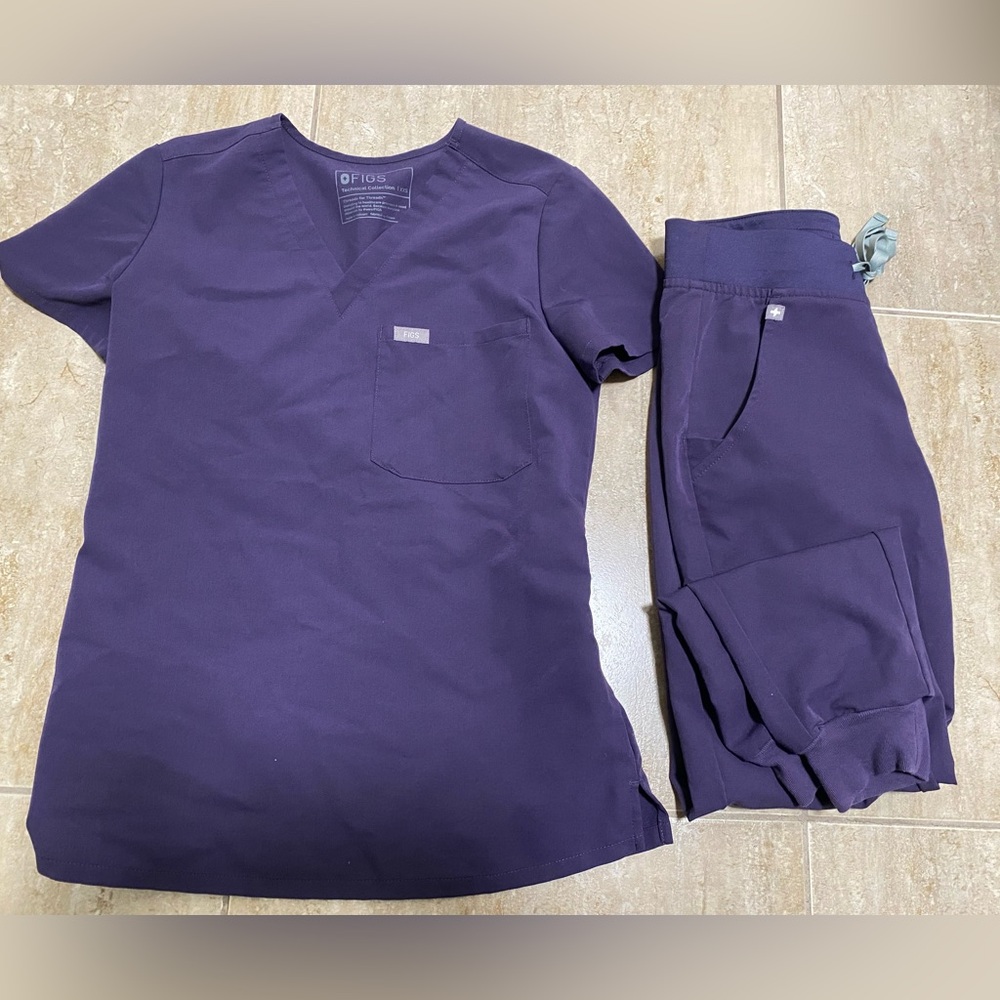 FIGs scrub set - 1 top 1 jogger pant XXS